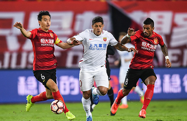 皮西利女友透露自己曾被前男友虐待：不要让别人控制你（皮西利女友自述曾遭前任虐待：别让他人掌控你）