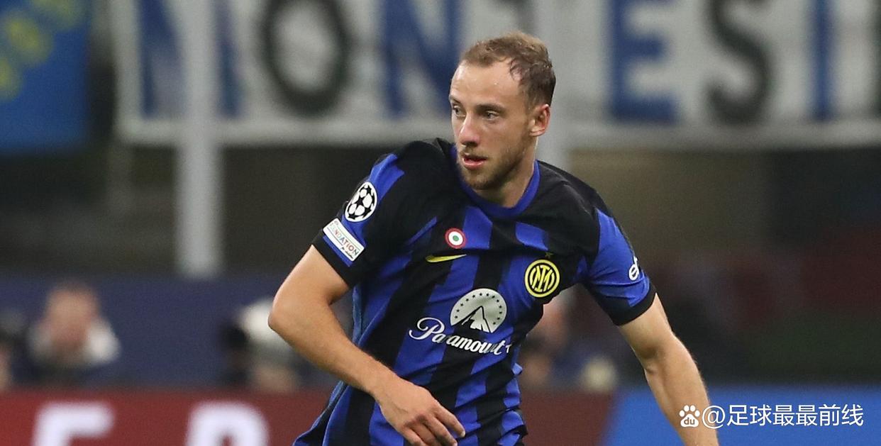 汉堡3-2逆转云达不莱梅，波尔森破门，卢卡-武什科维奇建功