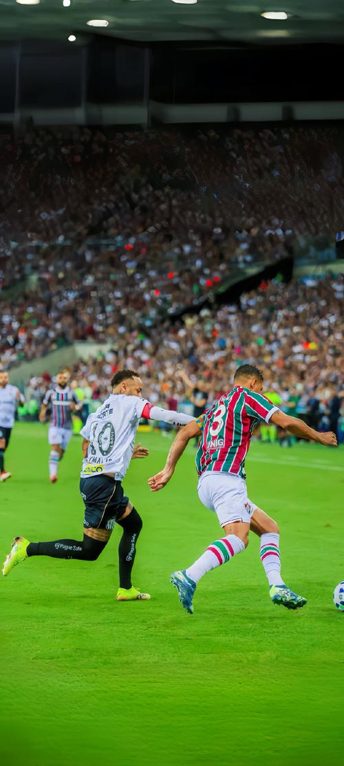 每体：巴萨内部分析过凯恩的情况，双方都不急于采取行动（每体：巴萨已就凯恩进行内部评估，双方暂不急于推进）